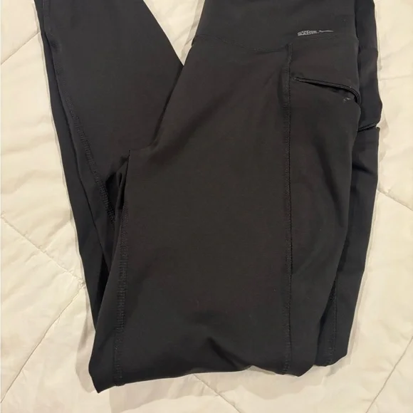 Eddie Bauer Black Activewear Leggings - Picture 4 of 6